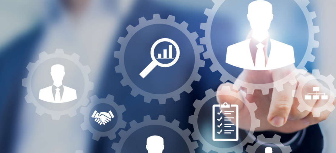 Quais são as principais diferenças entre as contratações para cargos estratégicos ou cargos operacionais? Confira como recrutar cada um.