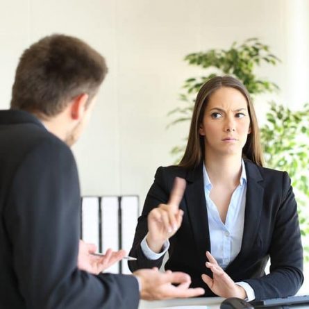 Entrevista para área comercial: perguntas indispensáveis no R&S
