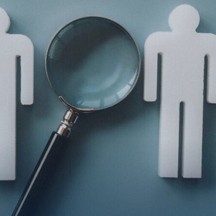 Análise se vale a pena investir em assessoria de recrutamento de executivos, prós, contras e dicas. Insights da Foursales.